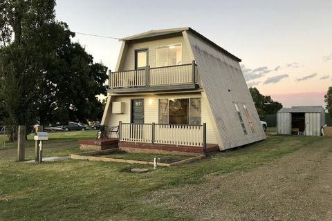 Millieâ€™s A Frame Uralla Haven - Accommodation Perth 2