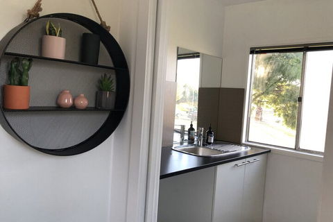 Millieâ€™s A Frame Uralla Haven - Accommodation Perth 5