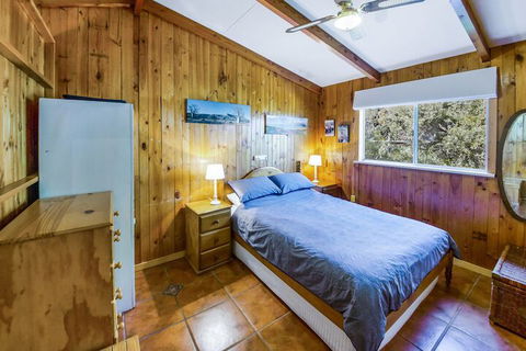 Socks N Sandals 34 Riverview Drive - Accommodation Perth 3