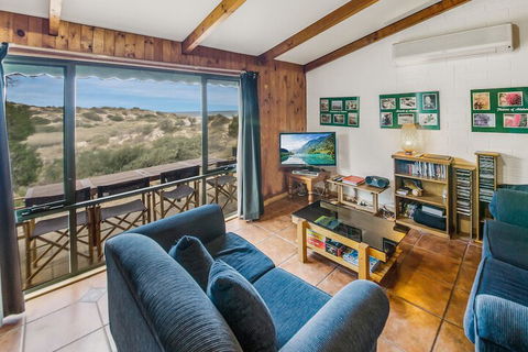 Socks N Sandals 34 Riverview Drive - Accommodation Perth 6