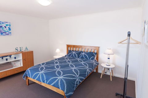 Lady Bay Getaway 12 Lady Bay - Accommodation Perth 3