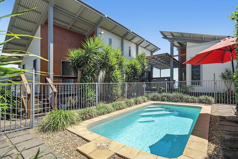 Mandalay Escape Serenity And Pool - Accommodation Perth 7
