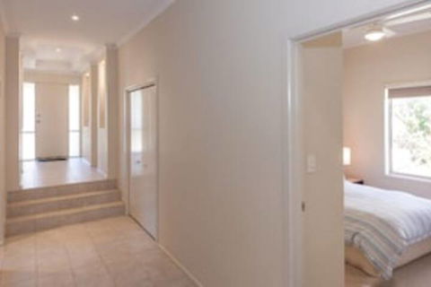Golfers Paradise 52 Huntingdale Drive - Accommodation Perth 0