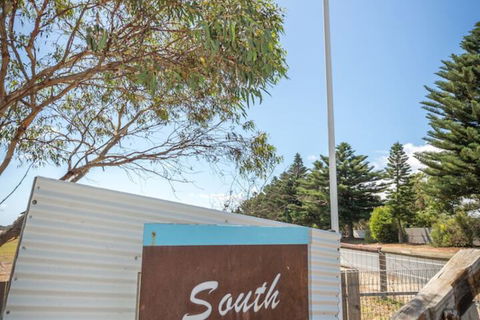 South Shores Yellowfin Villa 95 South Shores Normanville - Accommodation Perth 1