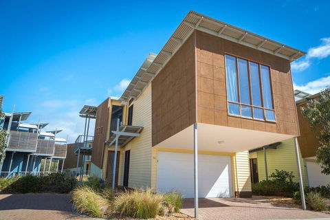 South Shores Yellowfin Villa 95 South Shores Normanville - Accommodation Perth 2