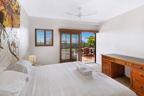 Stunning Ocean Views Large 3 Bedroom - Accommodation Perth 7