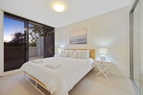 HomeHotel Spacious Luxury Apt Next To Shopping - Accommodation Perth 7