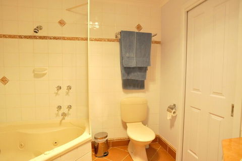THE Sails 8 Linen Included Central Location - Accommodation Perth 6
