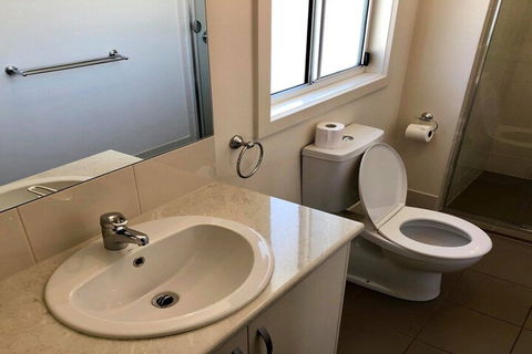 10 Hobart Road - Accommodation Perth 1