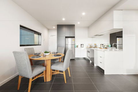 Ocean Views St Kilda Apartment By Ready Set Host - Accommodation Perth 7