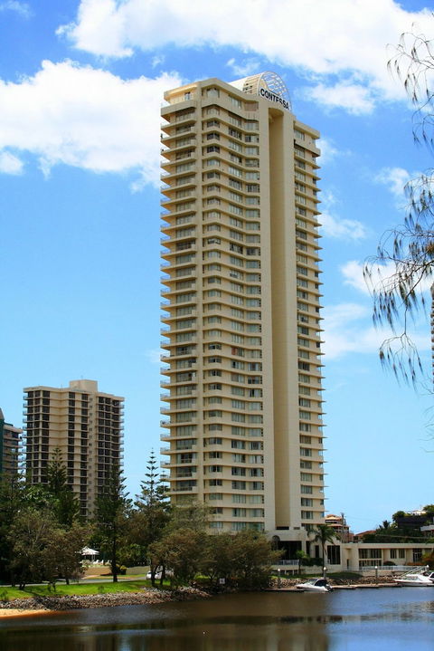 Contessa Holiday Apartments - Accommodation Perth 1