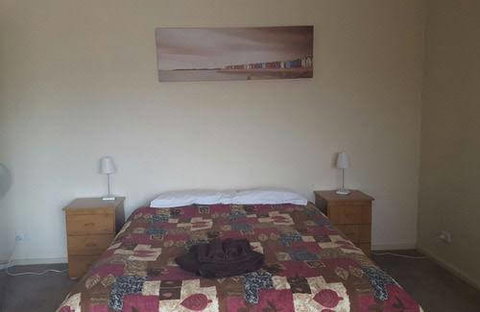 Sharp Street Units - Accommodation Perth 0