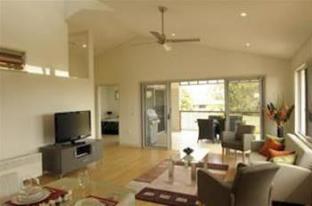 Maleny Grove - Accommodation Perth 5