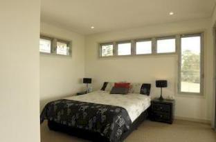 Maleny Grove - Accommodation Perth 2