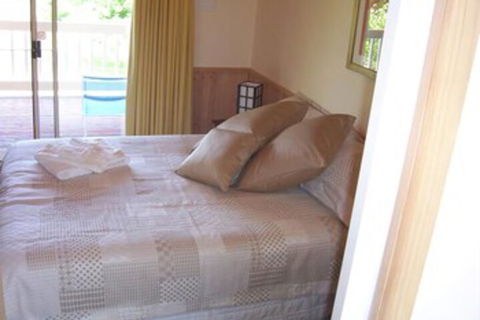 Yarraglen BnB - Perth Resorts 7