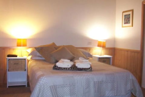 Yarraglen BnB - Perth Resorts 6