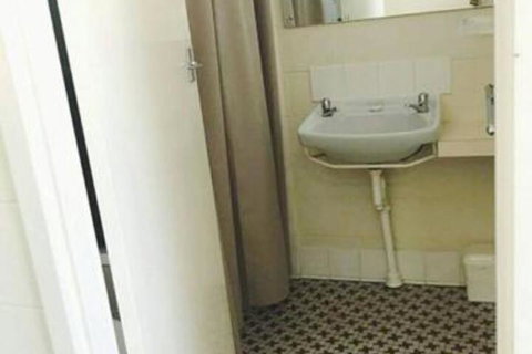 Glossop Motel - Accommodation Perth 2