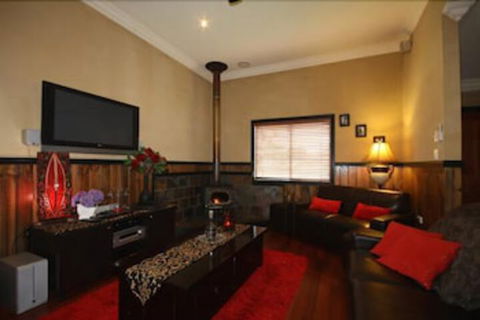 Top Of The Range Retreat - Accommodation Perth 4