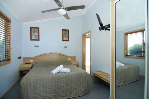 Surf Beach Holiday Park - Accommodation Perth 5