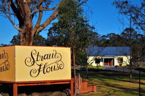 Straw House Farm B & B - Perth Resorts 0