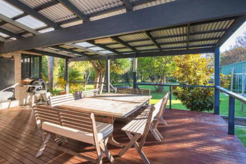 Family Friendly Holiday Haven - Accommodation Perth 0