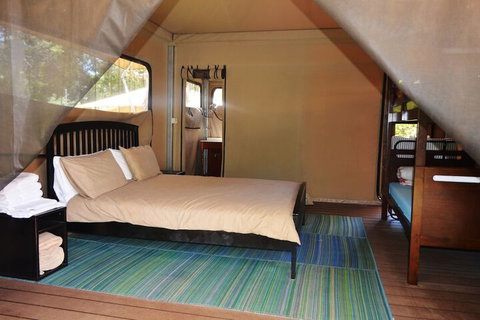 Castaways Moreton Island - Accommodation Perth 1