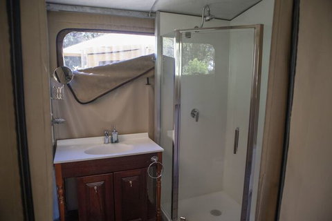 Castaways Moreton Island - Accommodation Perth 2