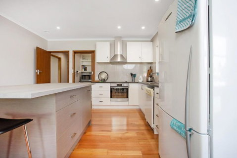 Refuge - Accommodation Perth 7