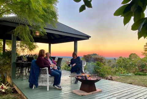 French Cottage & Loft - Accommodation Perth 3