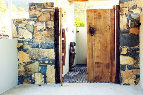 Dragonfly Lodge - Accommodation Perth 1