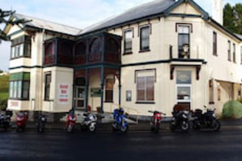 Bischoff Hotel - Accommodation Perth 0