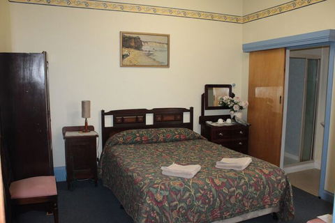 Bischoff Hotel - Accommodation Perth 3