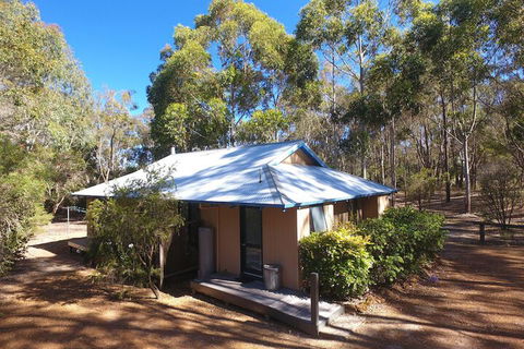Ellensbrook Cottages - Perth Resorts 5