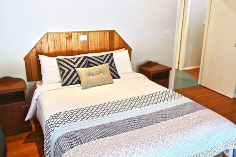 Ellensbrook Cottages - Perth Resorts 6