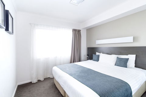 Abode Tuggeranong - Perth Resorts 3
