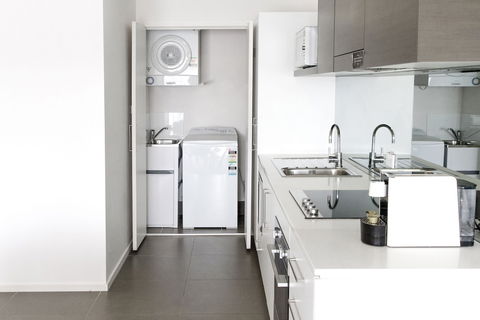 Abode Tuggeranong - Perth Resorts 4