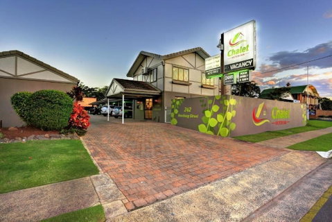 Chalet Motor Inn - Accommodation Perth 3