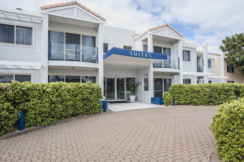The Marina Hotel - Accommodation Perth 5