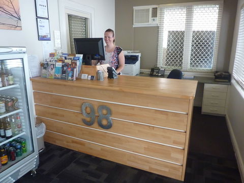 Motel 98 - Perth Resorts 2