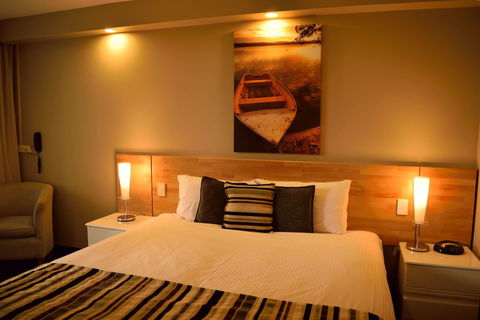 Motel 98 - Perth Resorts 6