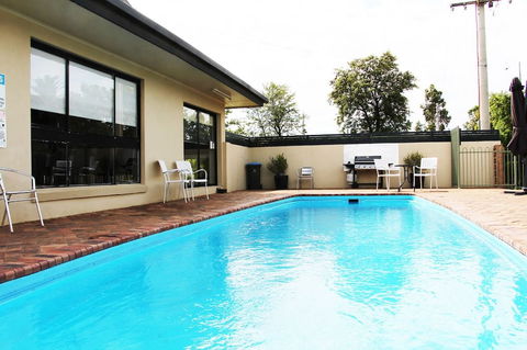 Boulevard Motor Inn - Perth Resorts 1