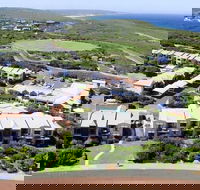 Margarets Beach Resort - Perth Resorts