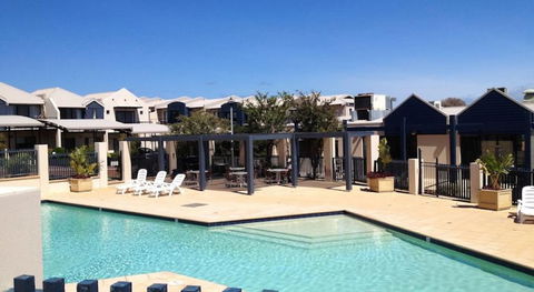 Margarets Beach Resort - Perth Resorts 6