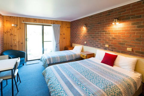 Kookaburra Motor Lodge - Accommodation Perth 2