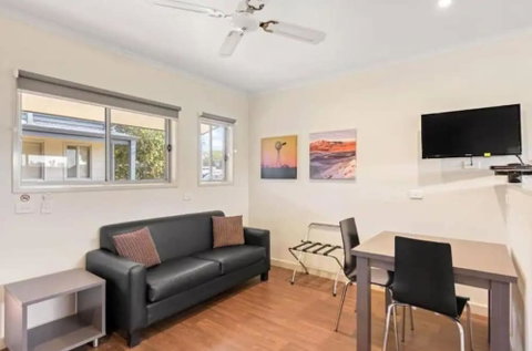 Discovery Parks â€“ Roxby Downs - Accommodation Perth 5