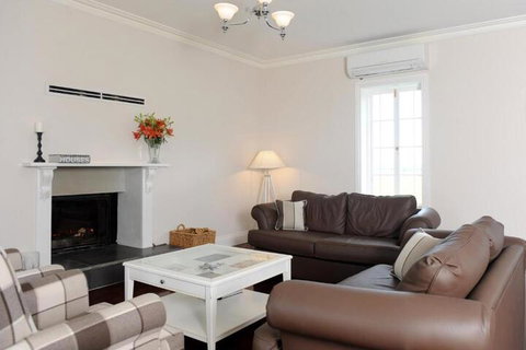 Fayrefield House - Accommodation Perth 5