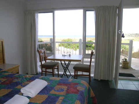 A Great Ocean View Motel - Accommodation Perth 4