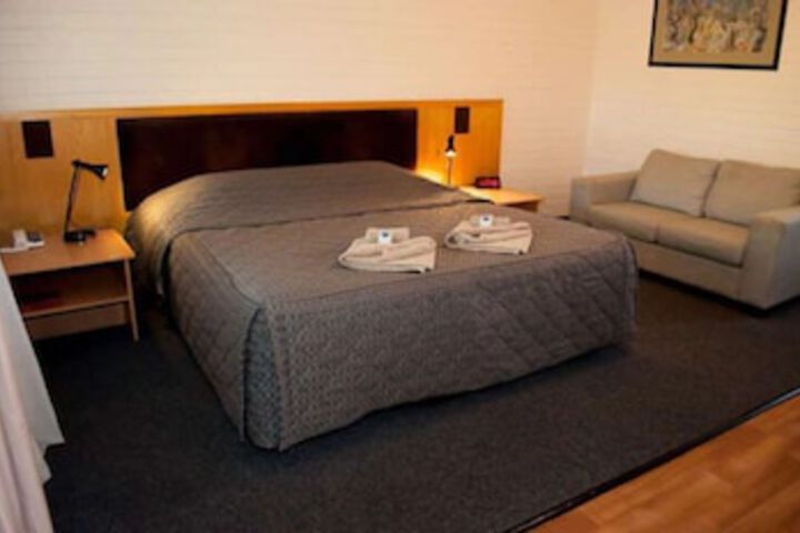 Angaston SA Perth Resorts