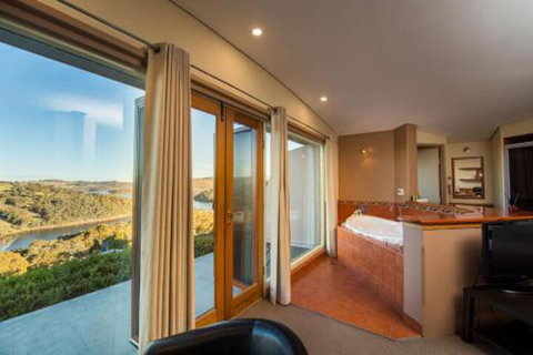 Eagle View Escape - Accommodation Perth 2