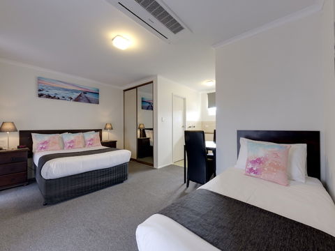 Frankston Motel - Perth Resorts 5